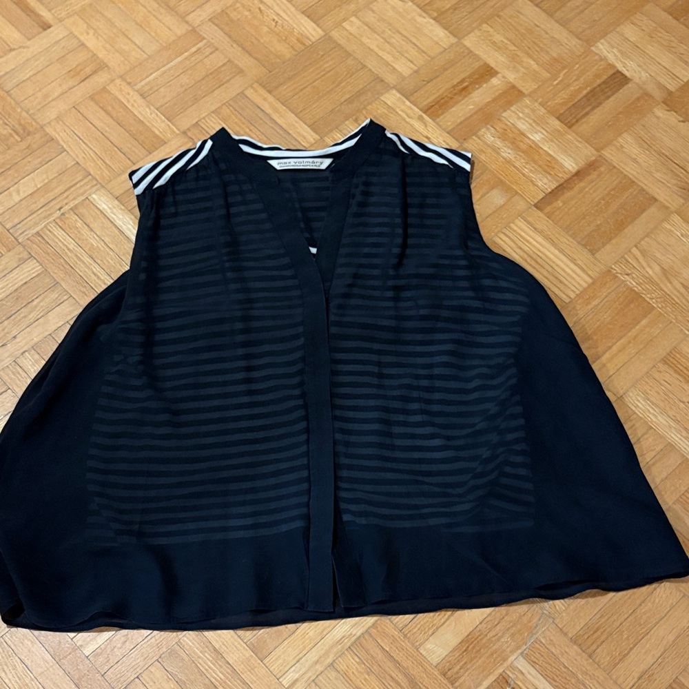 Max  Volmary Women's Sleeveless Top